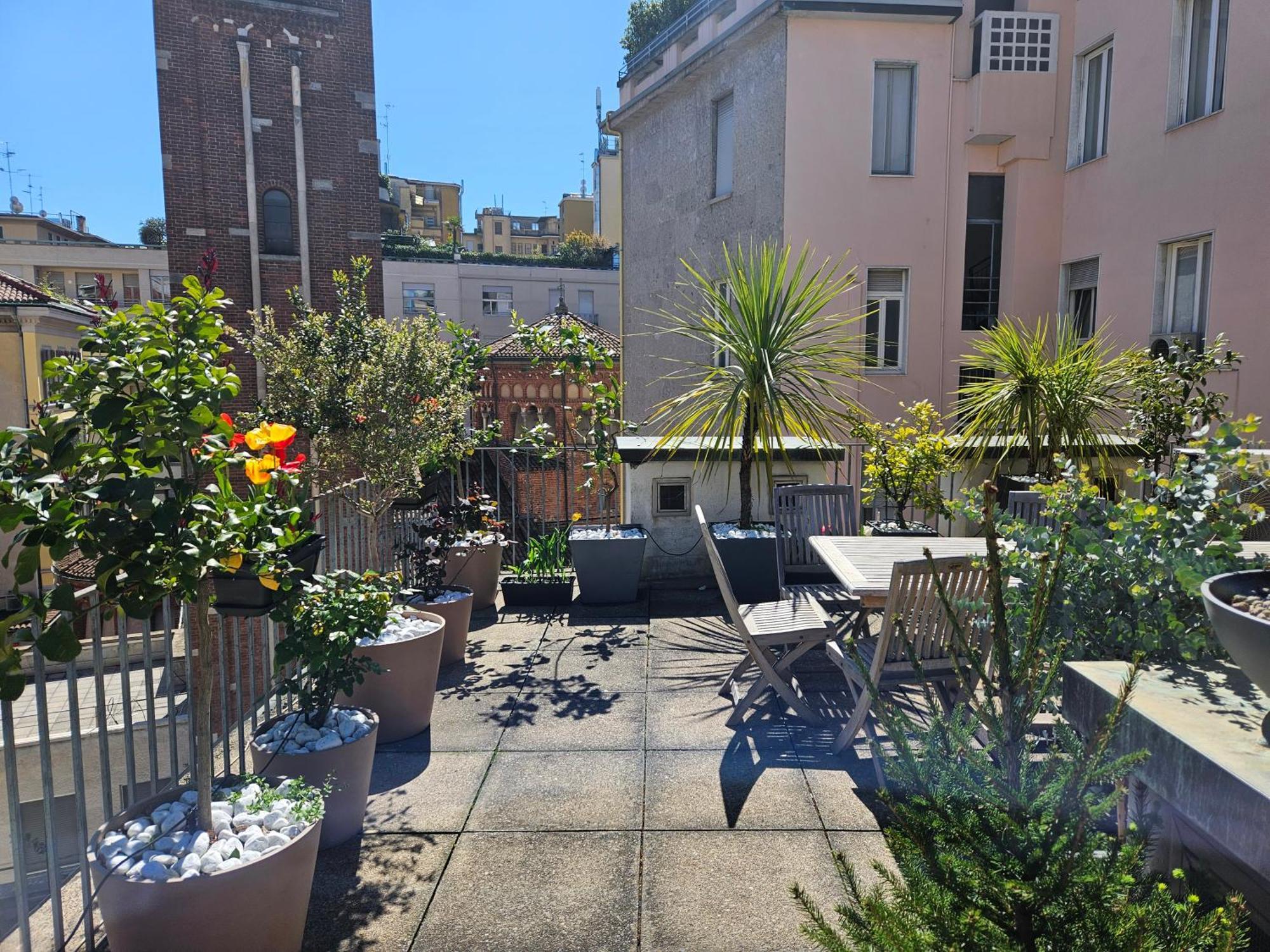 Exclusive Top Floor 2-Bedroom Flat Milano Eksteriør bilde